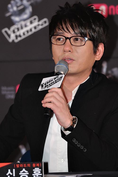 ‘엠보코’ 신승훈 “손승연은 미운오리새끼가 아닌 백조”