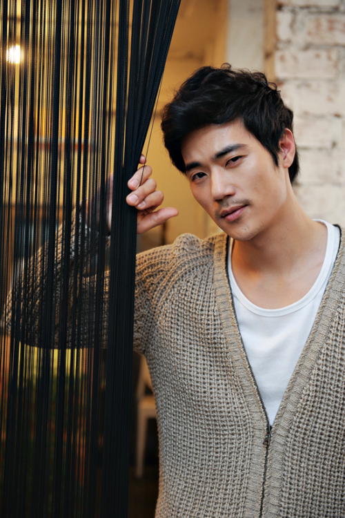김강우(탤런트, 영화배우)
