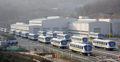 Yongin light rail transit trains ready for operation in April next year Yonhap News