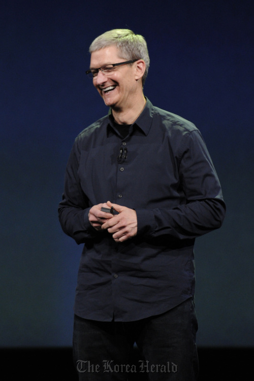 Apple CEO Tim Cook Bloomberg