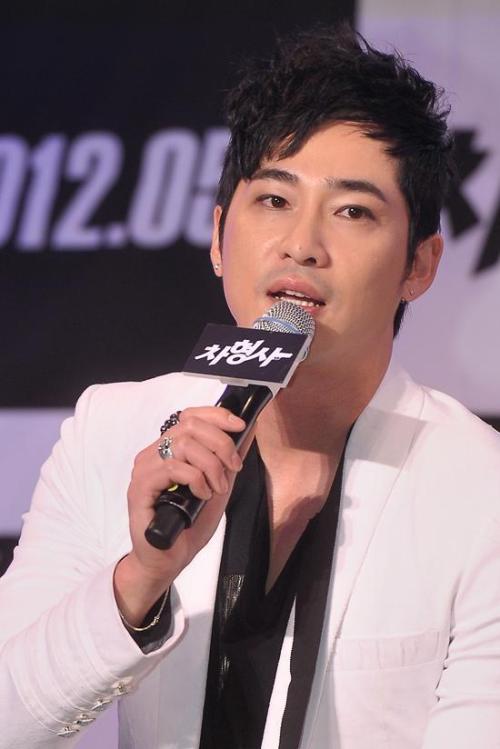 강지환(탤런트, 영화배우)