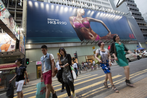 Gucci-crazy Chinese fuel soaring shop rents in Hong Kong
