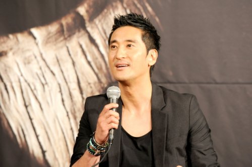 신현준(탤런트, 영화배우)
배우 신현준이 후배 주원을 칭찬하며, 배우로서의 소신을 드러냈다.