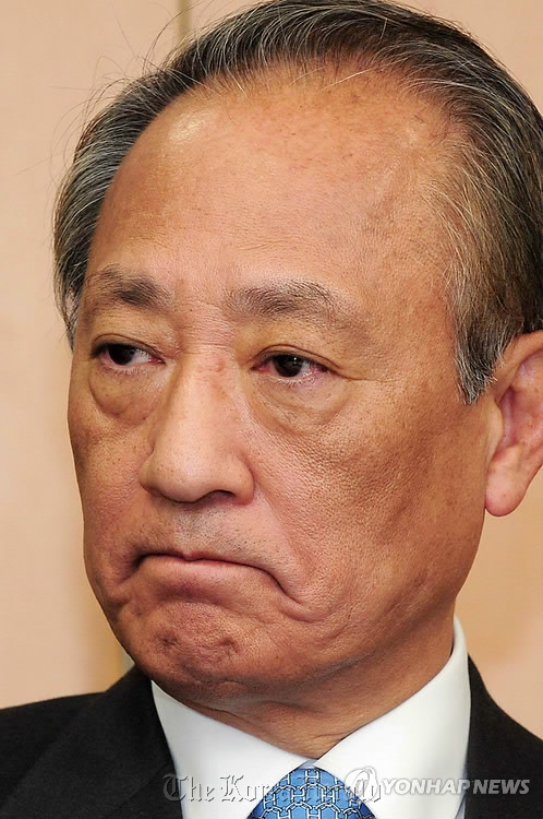Ex-Hana chairman Kim Seung-yu