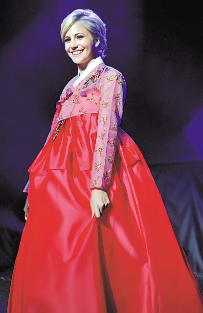 Brit singer Pixie Lott enchants Korean audience