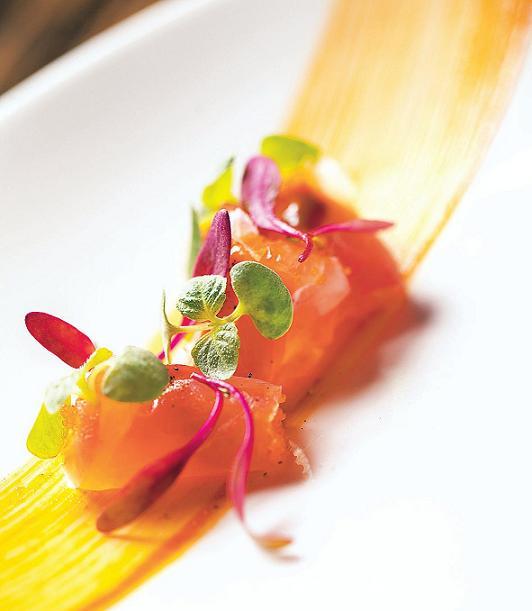 Jeju domi with micro kaenip, chojang
Chicken with pomme puree, balsamic chicken sauce Sheraton Grande Walkerhill