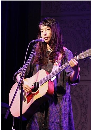 주니엘 쇼케이스 ‘관심집중’… ‘My First June’ 수록곡 선보여