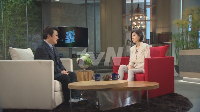 탐사 고발 전문기자로 유명한 이상호 기자가 tvN ‘백지연의 피플인사이드'에 출연해 그간 취재했던 다양한 사건들의 숨겨진 이야기를 공개했다.