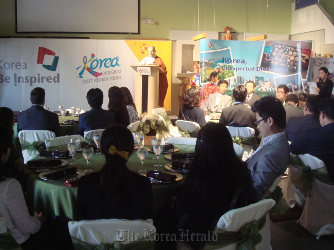 This file photo shows a temple food showcase held in New York in 2010. Cultural Corps of Korean Buddhism