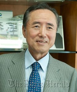 Kang Sung-won
Kang Sung-won