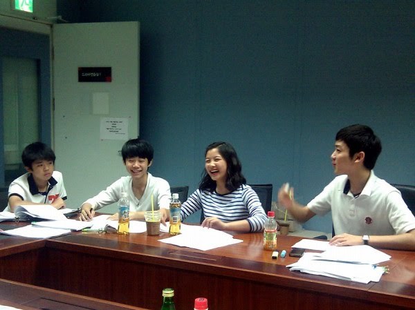 ‘메이퀸’ 김유정-박지빈-박건태, 대본 리딩 현장 공개