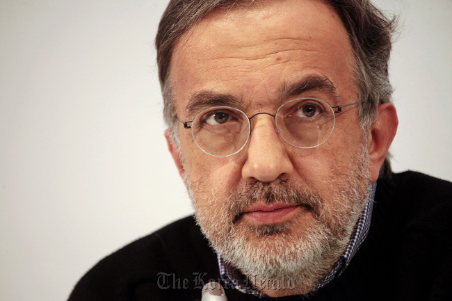 세르지오 마르치오네 (Sergio Marchionne/기업인/이탈리아)
Sergio Marchionne, chief executive officer of Fiat SpA and Chrysler Group LLC, listens during Fiat’s annual shareholders’ meeting in Turin, Italy, in April.  Bloomberg