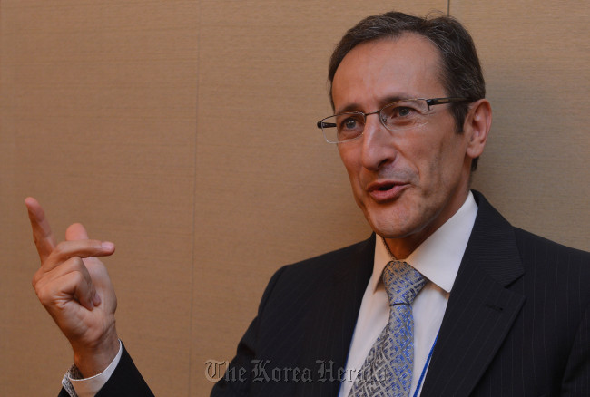 Pierre Albano, Air France’s vice president of environment.            (Lee Sang-sub/The Korea Herald)