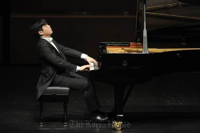 Pianist Kim Sun-wook. LG Arts Center