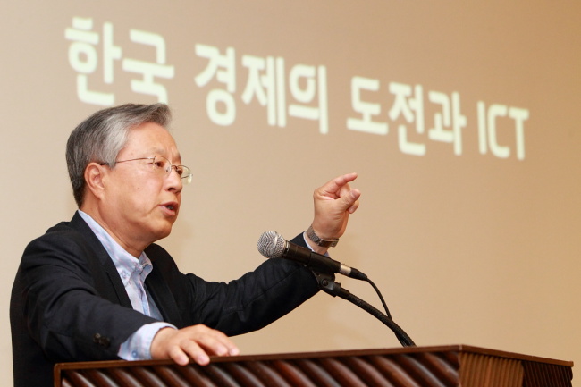이석채(기업인, 전 행정공무원)
