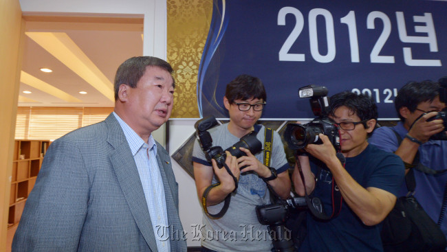 KBO chief Koo Bon-neung   (Kim Myung-sub/The Korea Herald)