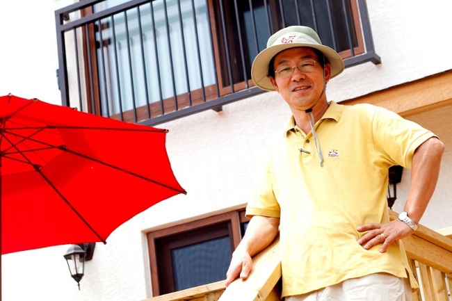 ▲용희사진추가[박인호의 전원별곡] 제4부 자연과 사람 ⑥전원주택 개척자 이광훈 “땅 욕심은 절반으로 낮추고 집 눈높이는 두 배로 올려야”