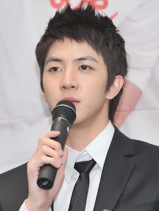 천둥(박상현), 가수(엠블랙)/엠블랙 천둥, 지오-미르 이어 아시아 투어 위한 솔로 음원 발표
