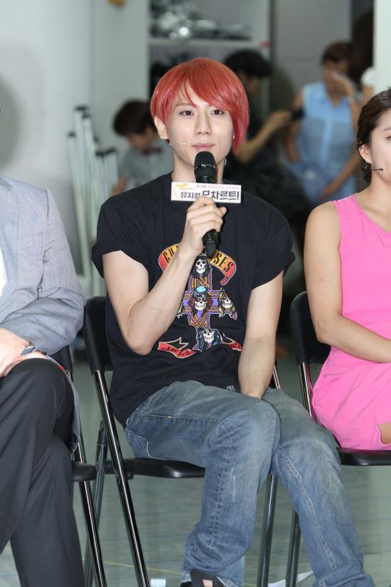 장현승, 가수(비스트, 트러블 메이커)/‘모차르트!’ 장현승 “JYJ 김준수 때문에 더욱 부담감 컸다”