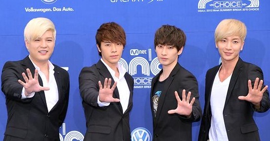 신동, 동해, 은혁, 이특/
슈퍼주니어(Super Junior), 가수(이특, 희철, 예성, 신동, 성민, 은혁, 동해, 시원, 려욱, 규현, 강인)/[20‘s 초이스]슈퍼주니어 “강인, 특훈 받으며 컴백 준비 중”