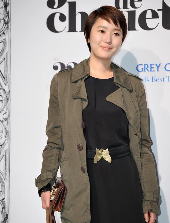 윤진서(윤수경), 영화배우/ 윤진서 측 “감기약 과다복용..자살 아니다” 일축