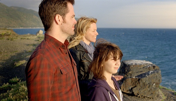 영화/피플 라이크 어스 (People Like Us, 2012)(미국)/‘People Like Us’ a movie in search of an identity