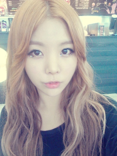 레이나(Raina), 가수(애프터 스쿨)/ 레이나 미모, 이 정도? “통통 볼살 어디 가고…”