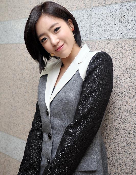 은정(함은정), 가수(티아라),영화배우/티아라 은정 “‘다섯 손가락’ 캐스팅? ‘신품’ 후속작이라 걱정 크다”