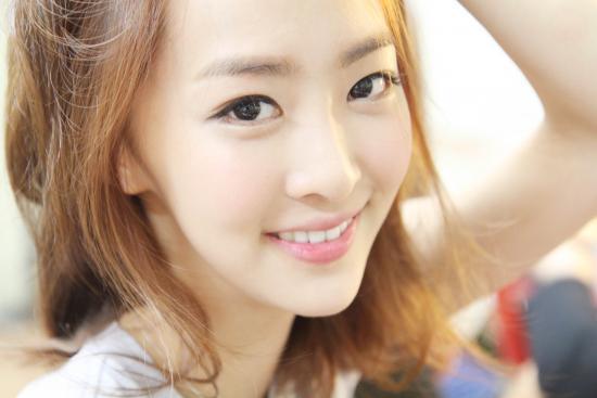 다솜, 가수(씨스타)/ 씨스타 다솜 “‘닥치고 패밀리’ 캐스팅, 꿈을 꾸는 것 같다”