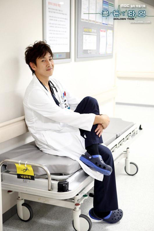 이선균, 영화배우,탤런트/ ’골든타임’ 권석장 PD 이선균 극찬 “나이대를 무시하게 한 열연”