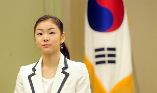 김연아, 피겨스케이팅 선수(올댓스포츠)/김연아 긴급기자회견