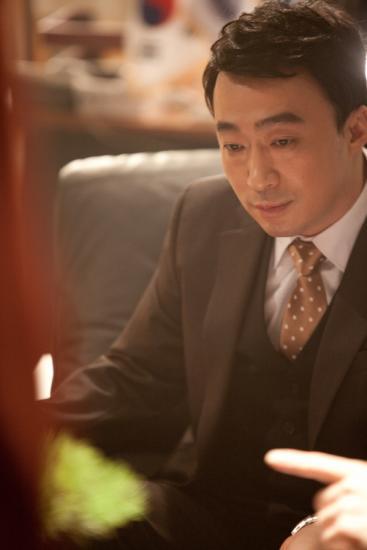이성민, 영화배우/ ‘골든타임’ 이성민 “손현주 선배님과 비교가 안된다” 겸손 발언