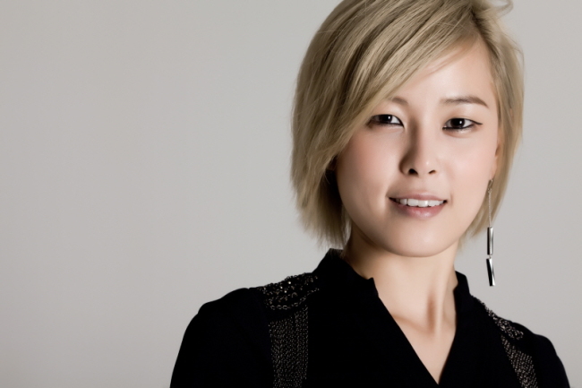 선데이브런치(김희영), 가수/선데이브런치, 치치 신곡 ‘러브 이즈 에너지’ 작사가로 ‘활약’