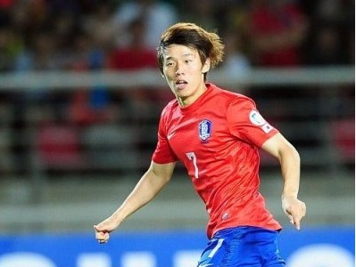 김보경, 세레소 오사카 (MF (미드필더))/박지성의 후계자 김보경...도르트문트 이적?