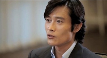 이병헌, 영화배우, 탤런트/이병헌 운전면허 “9번 떨어지고 10번만에 붙었다”