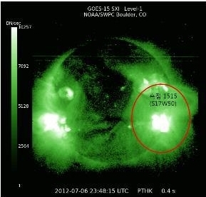 태양흑점 폭발 경보 발령…30분간 단파통신 장애