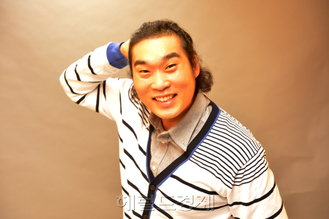 손진영 인터뷰. 박현구 기자phko@heraldm.com 2012.07.05
손진영 인터뷰. 박현구 기자phko@heraldm.com 2012.07.05