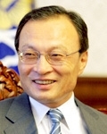 이해찬, 국회의원, 전 정무직공무원/이해찬 “박근혜, 신라 여왕처럼 한 마디하자…”