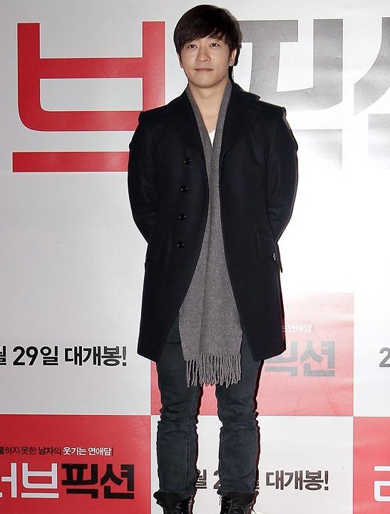 알렉스(추헌곤), 가수,탤런트/알렉츠 측 “물의 일으킨점 깊이 사죄” 공식입장