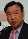 이희범, STX에너지 (회장),  STX건설 (회장), 한국경영자총협회 (회장)/확산되는 경제민주화 우려 목소리
