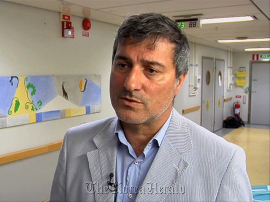 Paolo Macchiarini, the doctor who will treat Hannah Warren Karolinska University Hospital
Paolo Macchiarini, the doctor who will treat Hannah Warren Karolinska University Hospital