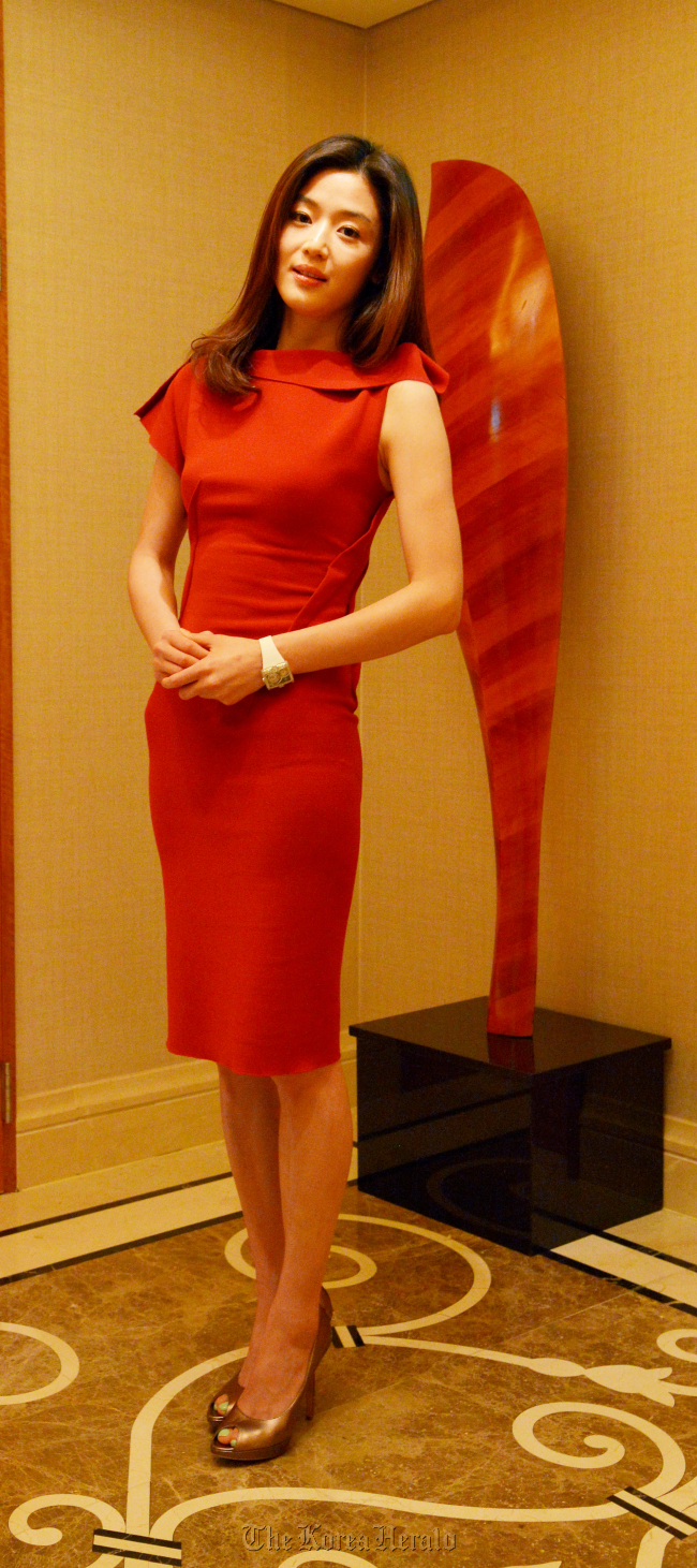 Actress Jeon Ji-hyeon poses during the interview (The Korea Herald)