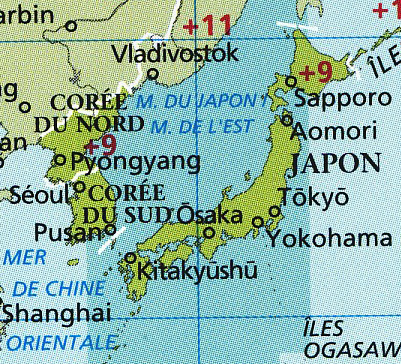 Atlas’ new world map using the names “Mer de l’Est (East Sea)”and “Mer du Japon (Sea of Japan).”  Yonhap News