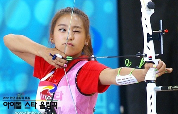 보라(윤보라), 가수(씨스타, 씨스타19)/보라 양궁 여신 등극 “퍼펙트 골드존 명중”