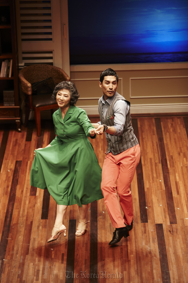 Actress Go Doo-shim and actor Ji Hyun-joon star in “Six Dance Lessons in Six Weeks” CJ E&M