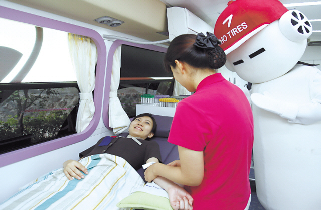 Companies join blood donation rush