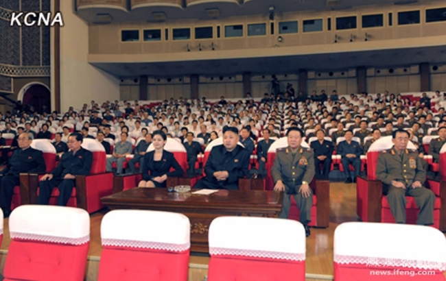 최연소 퍼스트레이디 리설주, 패션 센스 살펴보니…
