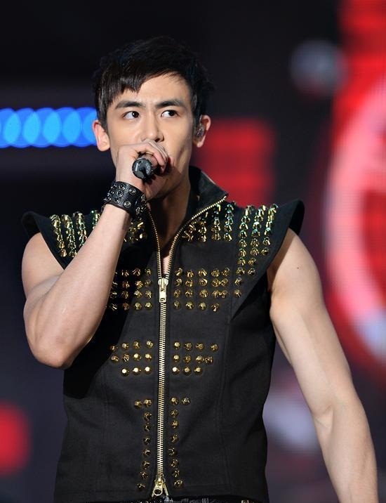 닉쿤 (Nichkhun