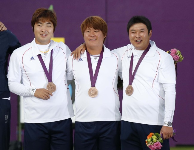 S. Korean men's archery team takes bronze day after setting world record
