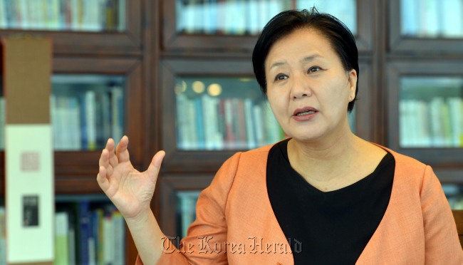 Choi Un-shil, the president of National Institute for Lifelong Learning.      Kim Myung-sub/The Korea Herald